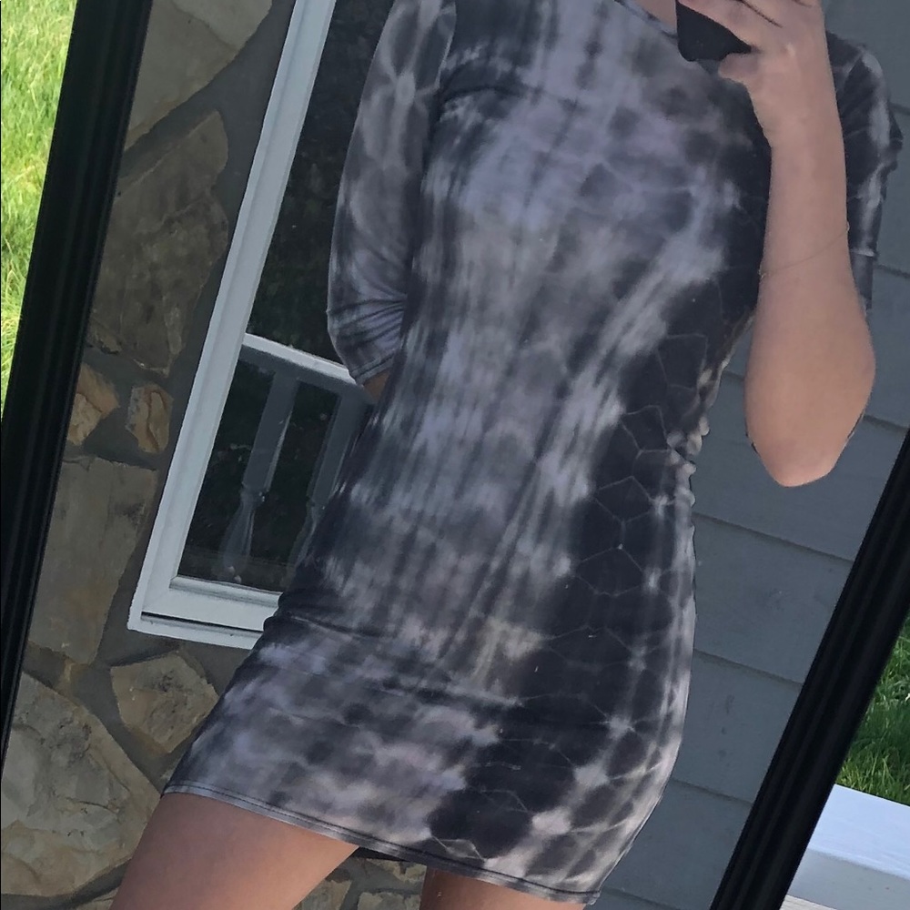 Patterned boohoo mini dress